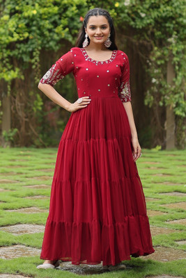 FOXDX Women Embellished Flared Kurta(Red)
