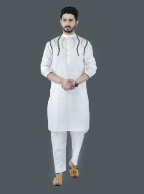 DRESSED UP DIVAS Men Embroidered Straight Kurta(White)