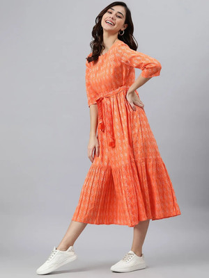Demirner Women Printed Flared Kurta(Orange)