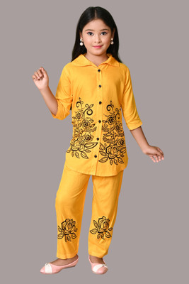 HouseOfCommon Girls Casual Kurta and Pyjama Set(Yellow Pack of 1)