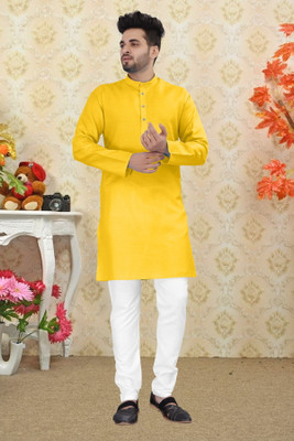 GRATITUDE ROCK Men Solid Straight Kurta(Yellow)