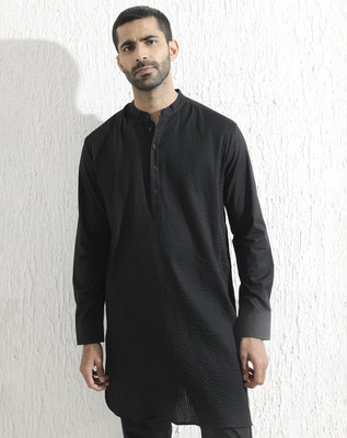 Rare Rabbit Men Striped Straight Kurta(Black)