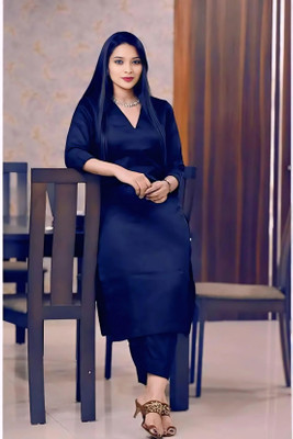 ETHNOOR Women Solid Straight Kurta(Blue)