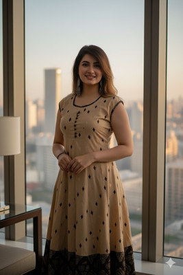 gkc Women Printed, Abstract Anarkali Kurta(Beige)