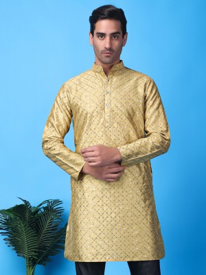 Hangup Men Woven Design A-line Kurta(Gold)