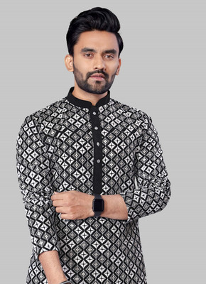 FOXDX Men Embroidered A-line Kurta(Black)