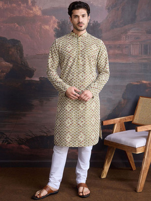House of Pataudi Men Geometric Print Straight Kurta(Green)