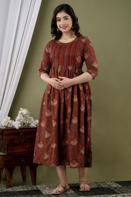 UrbanRang Women Printed Anarkali Kurta(Maroon)