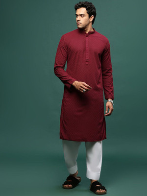 Sangria Men Floral Print Straight Kurta(Maroon)