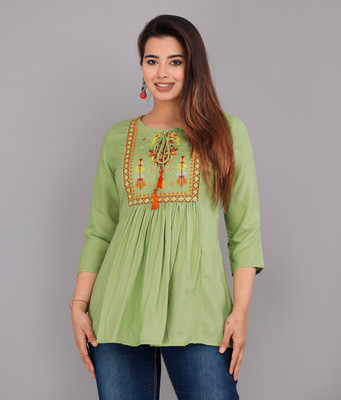 ANonline Women Embroidered Straight Kurta(Green)