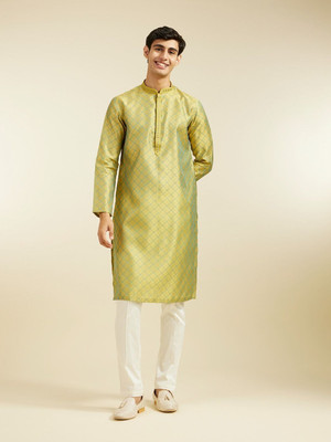 DIWAS by Manyavar Men Printed Straight Kurta(Green)