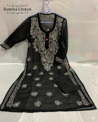 RAMSHA CHIKAN Women Embroidered Straight Kurta(Black)