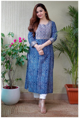 Daizen Women Embroidered Straight Kurta(Blue)