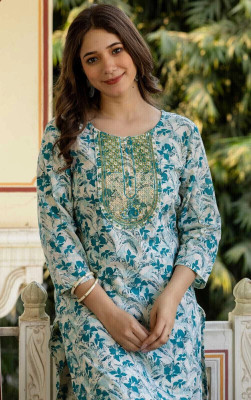 Surhi Women Embroidered Straight Kurta(Dark Green)