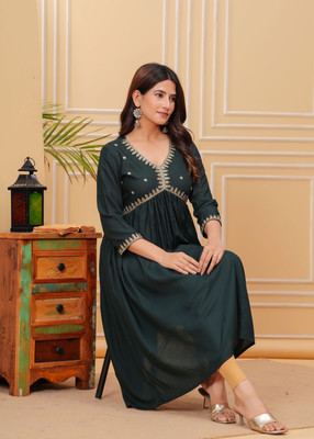 KPF Women Embellished Anarkali Kurta(Green)
