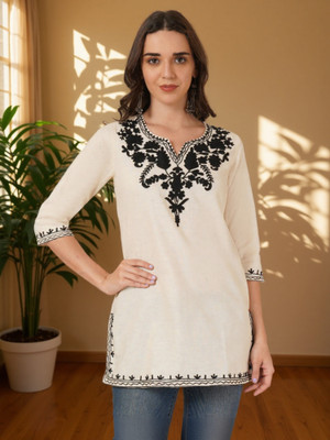 Miss Peach Women Embroidered A-line Kurta(White)