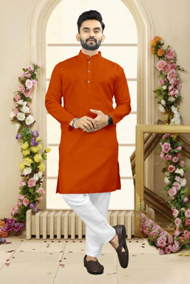 rivaaz Men Solid Straight Kurta(Orange)
