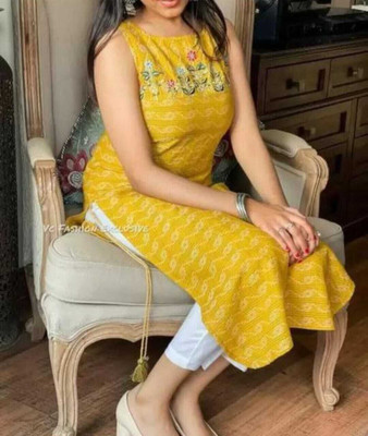 ALABAITH Women Embroidered A-line Kurta(Yellow, Gold)