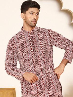 Jompers Men Embroidered Straight Kurta(Maroon)