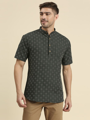 Rajubhai Hargovindas Men Abstract Straight Kurta(Green)