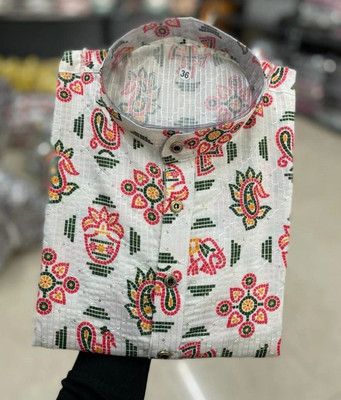 Lazzly Men Printed Straight Kurta(Multicolor)