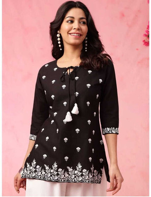 TIYASQA Women Embroidered Straight Kurta(Black)