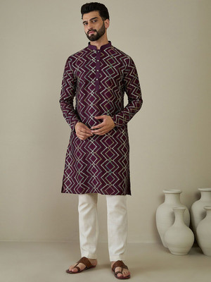 ANOUK Men Self Design Straight Kurta(Maroon)
