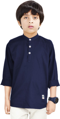 MADE IN THE SHADE Boys Solid Straight Kurta(Dark Blue)