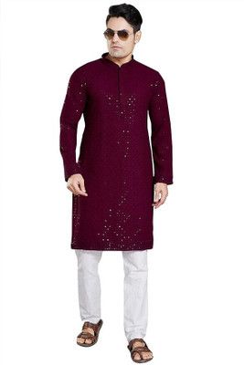 Metro Traders Men Solid Straight Kurta(Maroon)