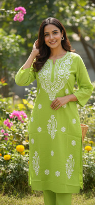 THECHIKANKARI Women Chikan Embroidery Straight Kurta(Red)