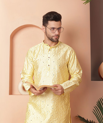 Jompers Men Embroidered Straight Kurta(Yellow)