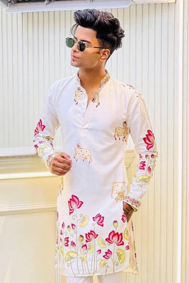 UNIQUE MOMENTS Men Printed Straight Kurta(White)