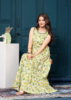 CHANDAFEB Women Floral Print Anarkali Kurta(Green)