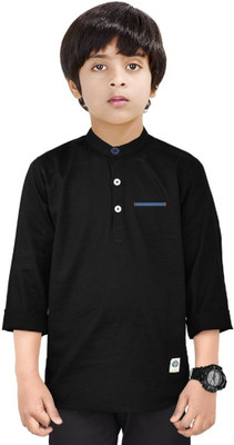 NirvaanaTrends Boys Solid Straight Kurta(Black)