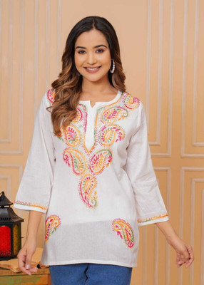 Neelam Chikan Women Embroidered Straight Kurta(White)