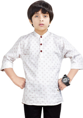MADE IN THE SHADE Boys Printed Straight Kurta(Maroon)
