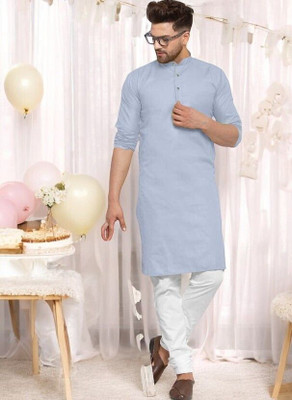 Trending Rashmi Men Solid Straight Kurta(Grey)