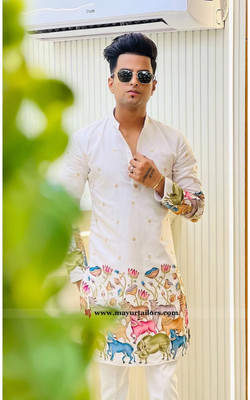 UNIQUE MOMENTS Men Printed Straight Kurta(White)