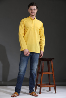 HouseOfCommon Men Solid Straight Kurta(Yellow)