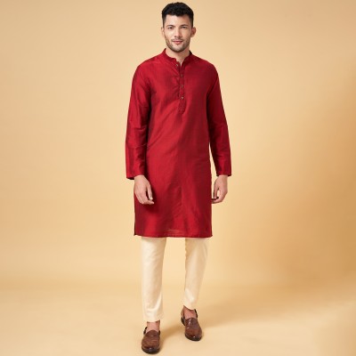 Indus Route by Pantaloons Men Solid Straight Kurta(Maroon)