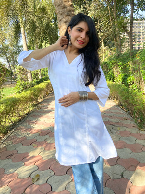 Anmi Solid Women A-line Kurta(White)