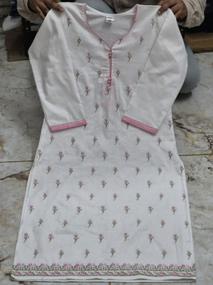 zide textile Women Embroidered, Floral Print, Solid A-line Kurta(White)