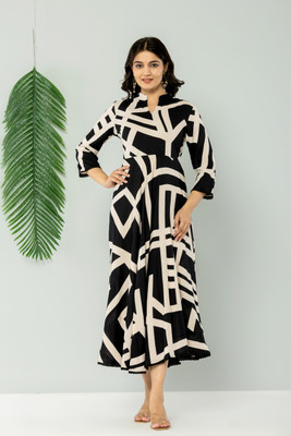 Jaipuri Bunaai Women Printed, Geometric Print, Embellished Flared Kurta(Black, White)