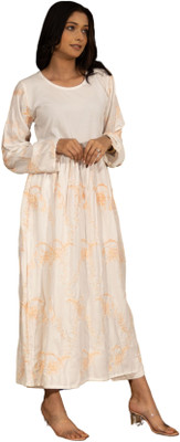 Gailee Women Chikan Embroidery Anarkali Kurta(White)