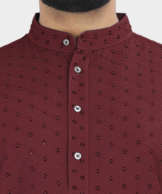 VeBNoR Men Self Design Straight Kurta(Maroon)
