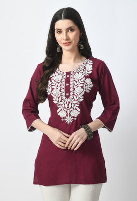 Divastri Women Chikan Embroidery Straight Kurta(Maroon)
