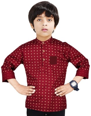 MADE IN THE SHADE Boys Self Design Straight Kurta(Maroon)