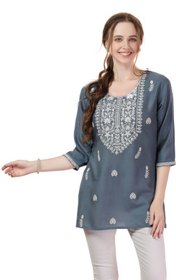 Keshubaba Women Chikan Embroidery Straight Kurta(Grey)