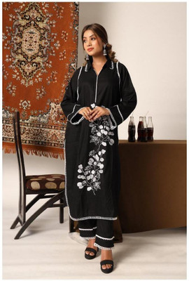 JAGNA IN Women Embroidered Pakistani Kurta(Black, White)