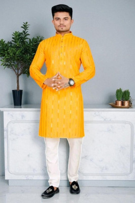 Tasva Fab Men Embroidered Straight Kurta(Black)